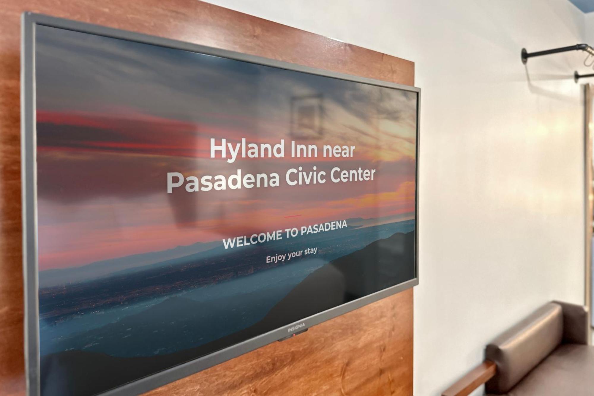 Hyland Inn Near Pasadena Civic Center Екстериор снимка