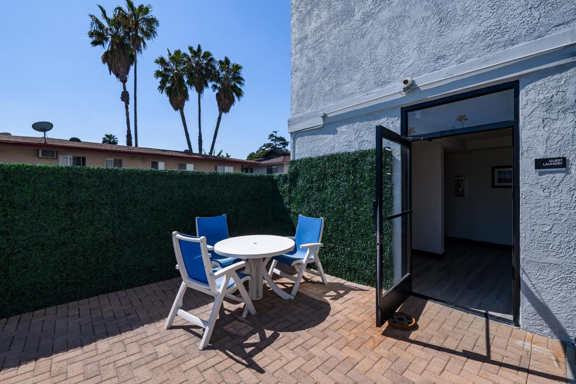 Hyland Inn Near Pasadena Civic Center Екстериор снимка