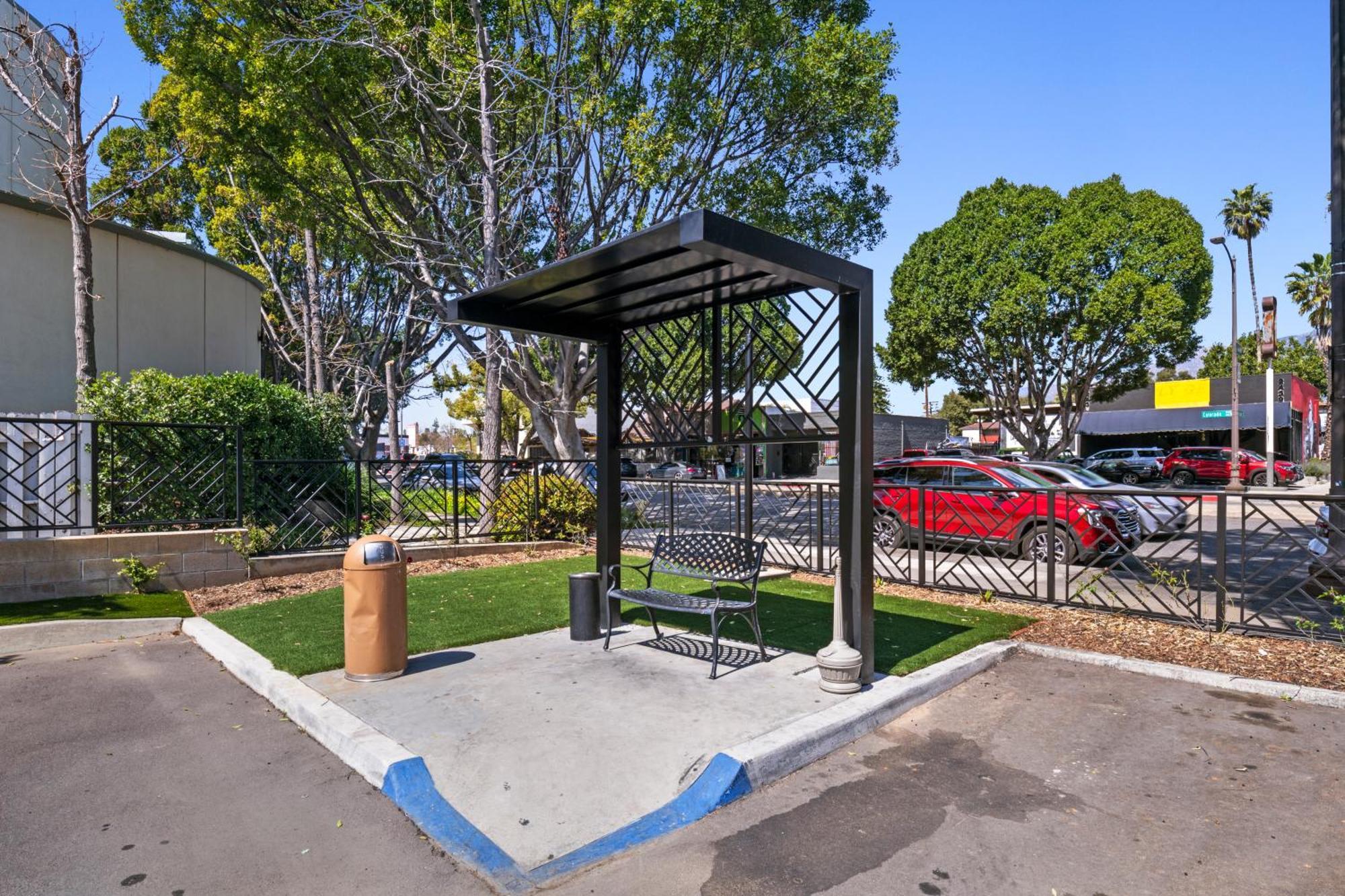 Hyland Inn Near Pasadena Civic Center Екстериор снимка